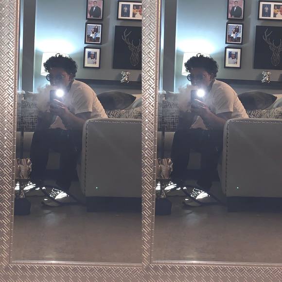 Meet your Posher, Anderson - Picture 1 of 1